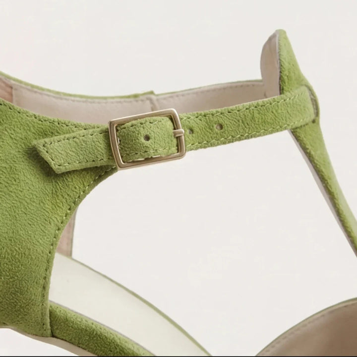 Eira | Vintage Strap Heels